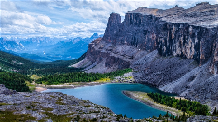Lake and Mountains in Banff National Park 4K