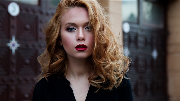 Blonde Woman with Blue Eyes and Red Lipstick 4K