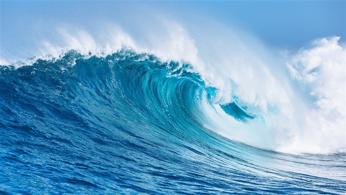 Powerful Ocean Wave in Motion 4K