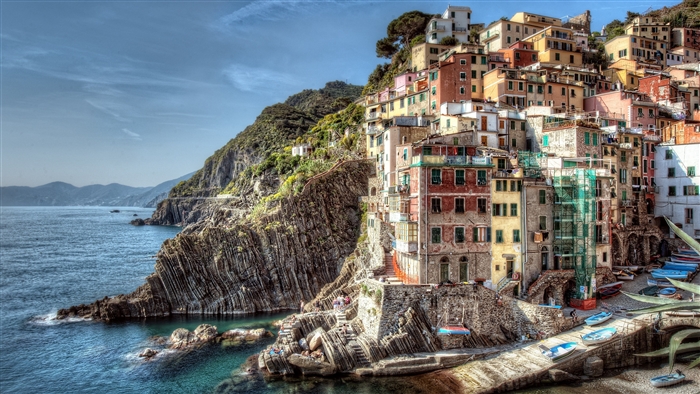 Riomaggiore, Cinque Terre, Italy 4K