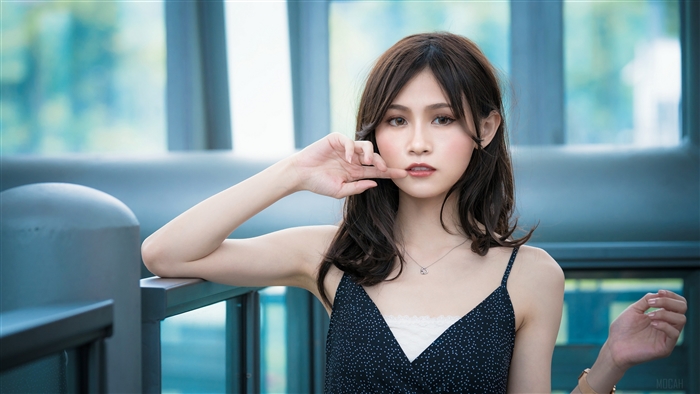Asian Model with Black Hair in Natural Light 4k