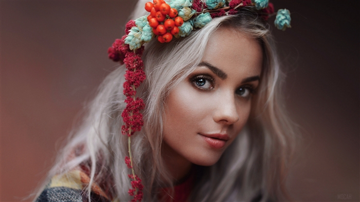 Woman with White Hair and Flower Wreath 4K