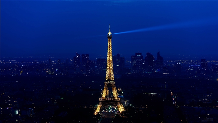 Eiffel Tower at Night in Paris 4K