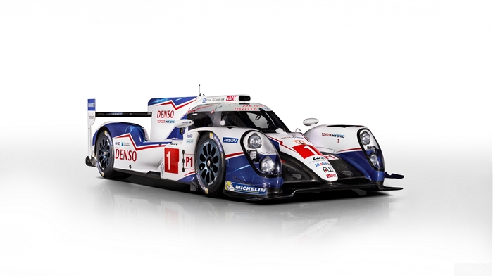 Toyota TS040 Hybrid Race Car
