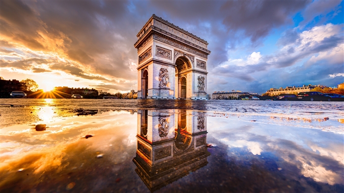 Arc de Triomphe Reflection at Sunset in Paris 4K