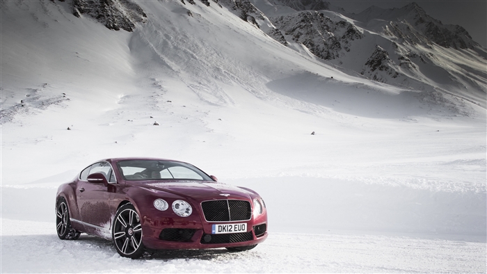 Bentley Continental GT in snow