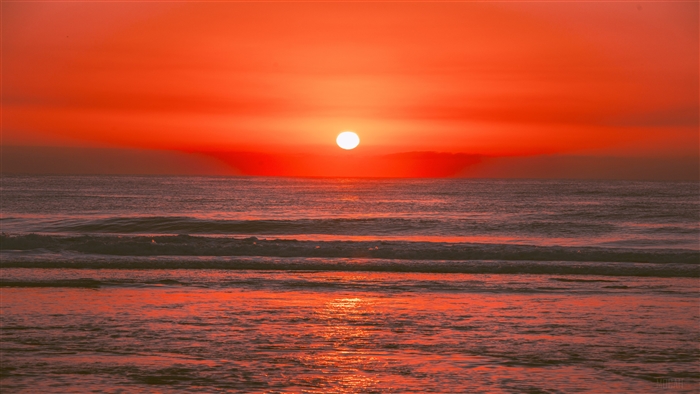 Sunrise over the ocean in Australia 4K