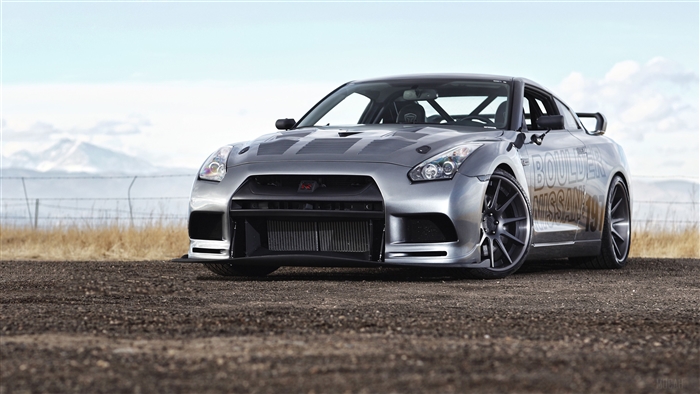 Grey Nissan Gtr 2020