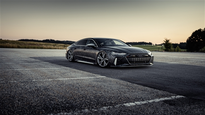 Black Audi RS 7 Sportback 4K