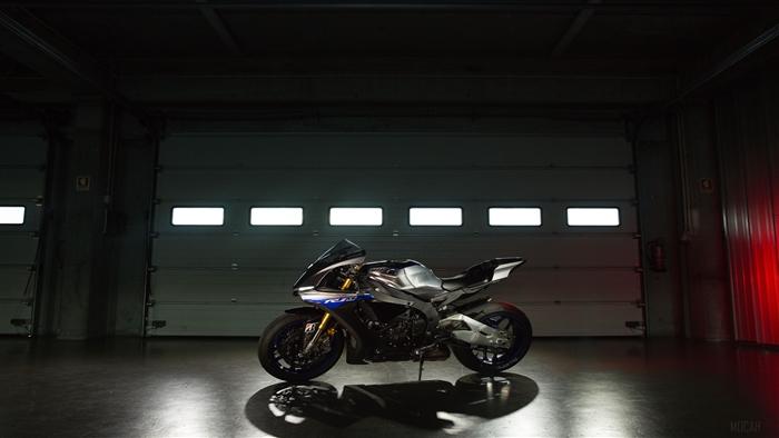 Yamaha R1 M 4K Motorcycle