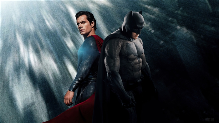 Batman and Superman from Batman v Superman 4K