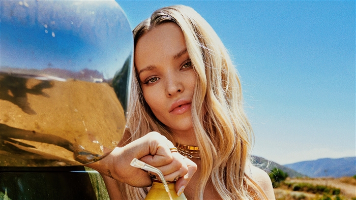 Dove Cameron in Sbjct Journal 2020 4K