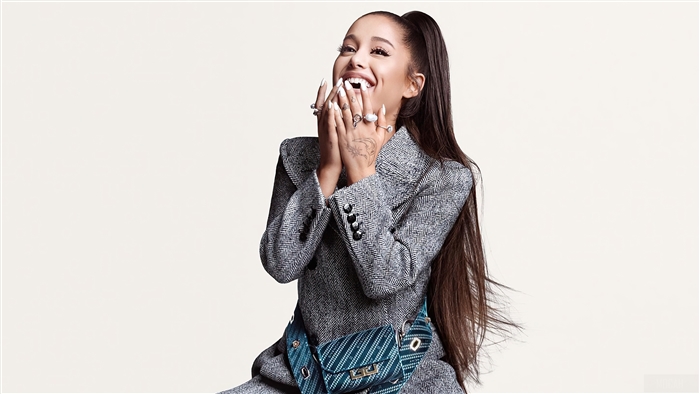 Ariana Grande 2020