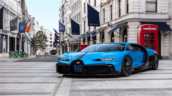 Bugatti Chiron Pur Sport 2020