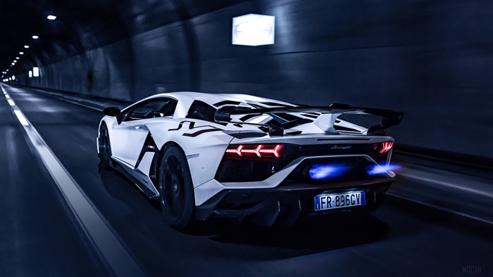 White Lamborghini Aventador SVJ in Tunnel 4K