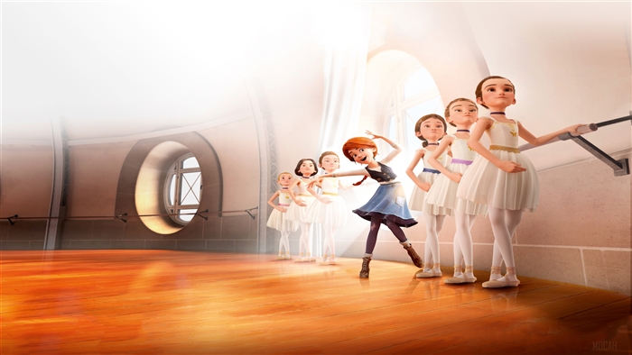 Ballet dancers in a studio, 4K