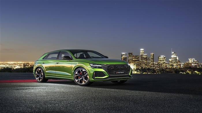 Green Audi RS Q8 4K