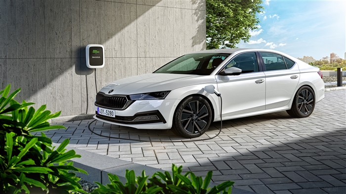 Skoda Octavia Electric charging station