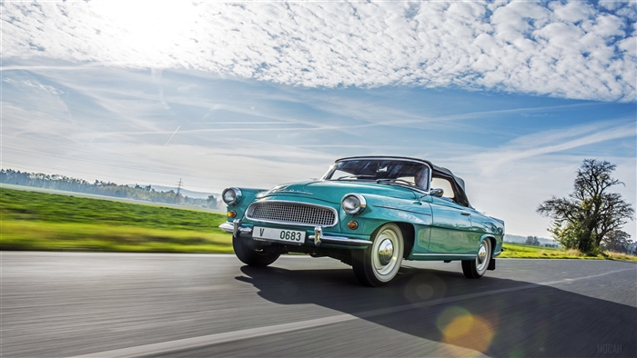 Teal Skoda Felicia Type 994 Convertible Driving