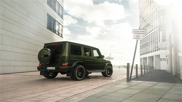 Mercedes-Benz G-Wagon in front of modern building