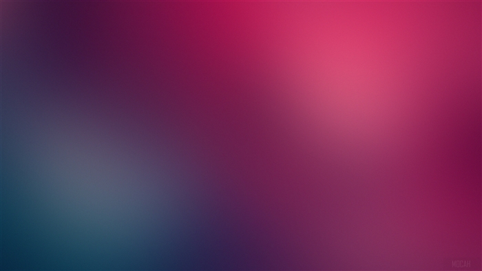 4K Half Blur Gradient with Pink and Blue Tones