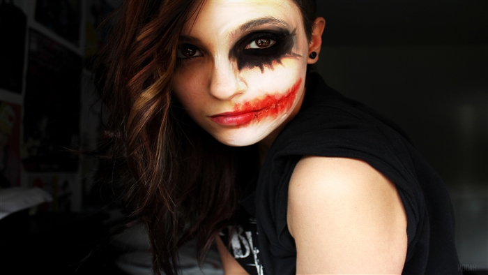 Joker Girl Makeup