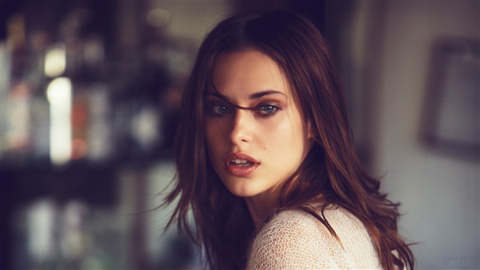 Model Photo