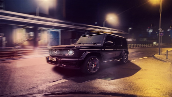 Mercedes G Wagon driving at night 4K