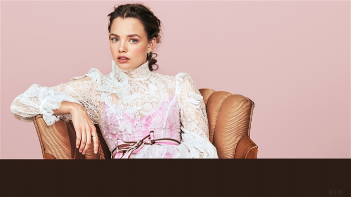 Kristine Froseth in Elle Magazine 4K