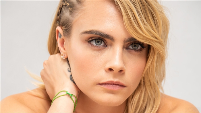 Cara Delevingne at Carnival Row Press Conference 4K