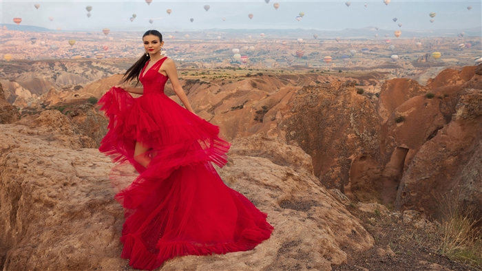 Victoria Justice Modeliste Magazine Photoshoot