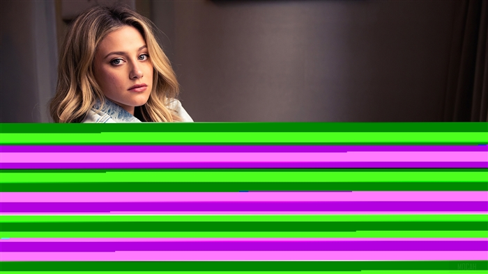 Lili Reinhart 2019
