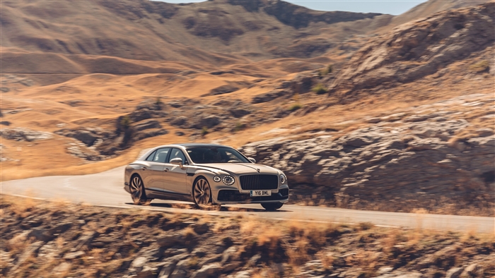 2020 Bentley Flying Spur Blackline