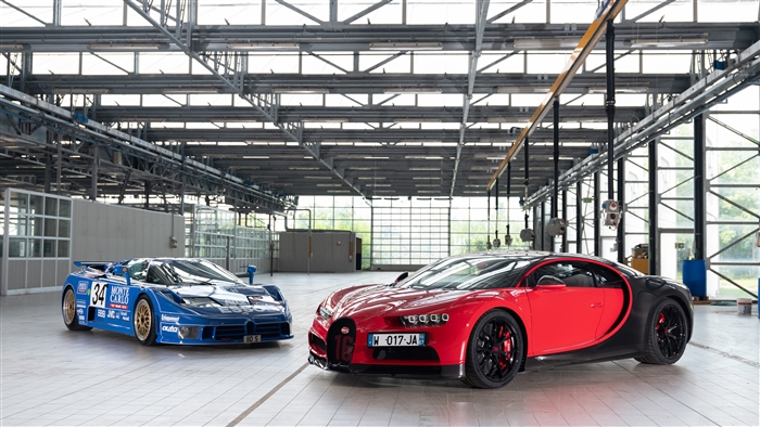 Bugatti Chiron and Bugatti EB 110 in a garage