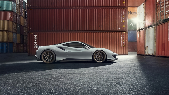White Novitec Ferrari 488 Pista 4K