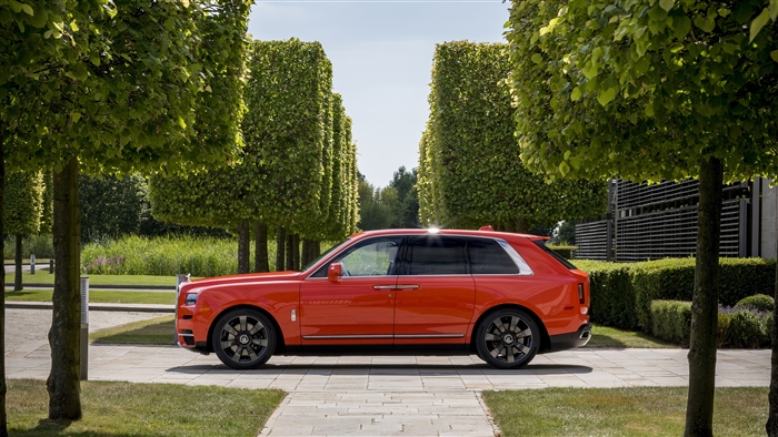 Rolls Royce Cullinan Fux Orange 2019