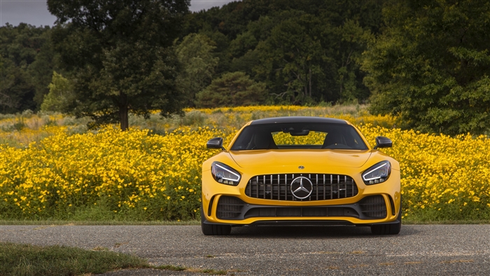 Yellow 2020 Mercedes AMG GT R 4K
