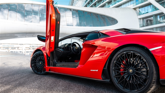 Red 2019 Lamborghini Aventador S Roadster 4K