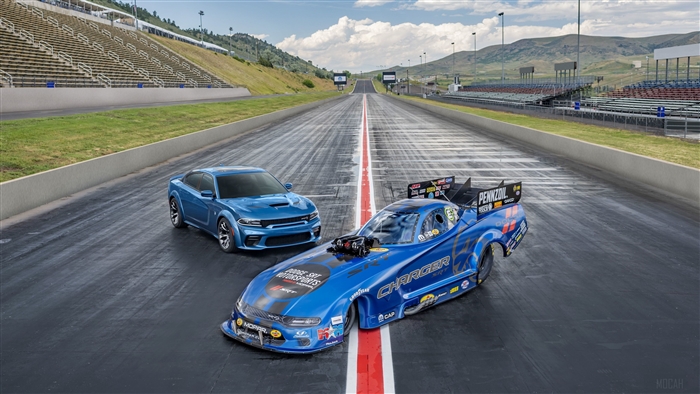Dodge Charger SRT Hellcat Widebody and Funny Car 4K