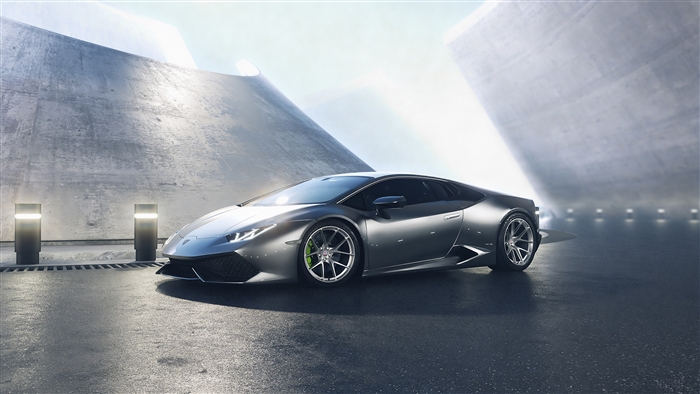 Grey Lamborghini Huracan