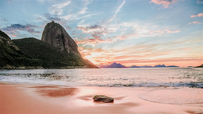 Sugarloaf Mountain and beach at sunset, Rio de Janeiro, Brazil 4K