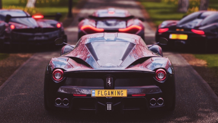 Ferrari LaFerrari and other supercars in Forza Horizon 4 4K