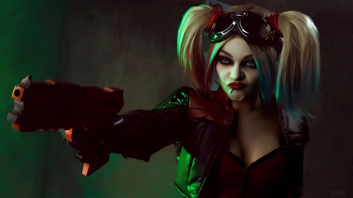 Harley Quinn Cosplay with Gun 4K