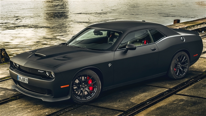 Matte Black Dodge Challenger SRT Hellcat 4K