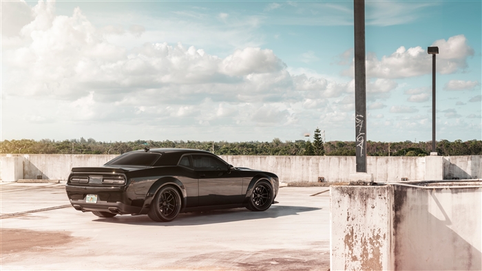 Black Dodge Challenger SRT 4K