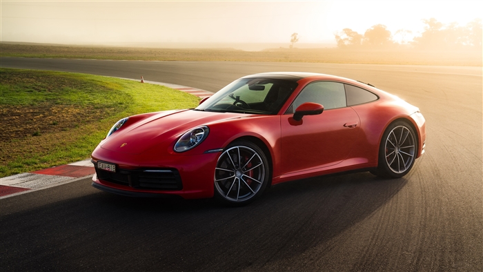 Red 2019 Porsche 911 Carrera S 4K