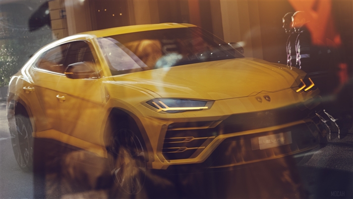 Yellow 2019 Lamborghini Urus 4K