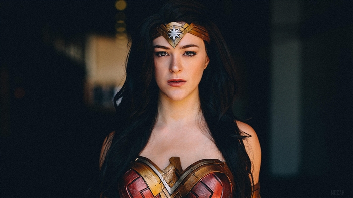 Wonder Woman Cosplay 4K