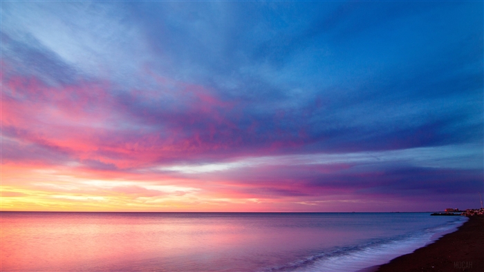 Purple Sky Over Ocean at Sunset 4K