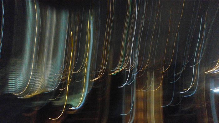 Abstract Light Streaks 4K